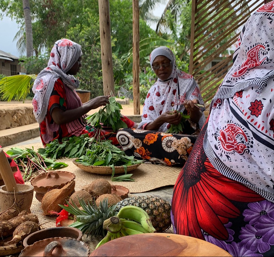 Mamas_of_Zanzibar_Cooking_with_Spices
